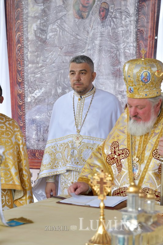 Biserica „Maica Precista” din Ploiești a fost resfințită 255921