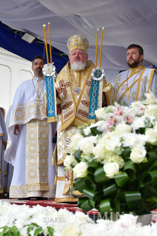 Biserica „Maica Precista” din Ploiești a fost resfințită 255930