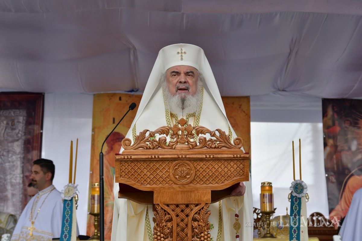 Biserica „Maica Precista” din Ploiești a fost resfințită 255941