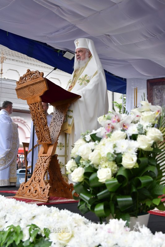 Biserica „Maica Precista” din Ploiești a fost resfințită 255942