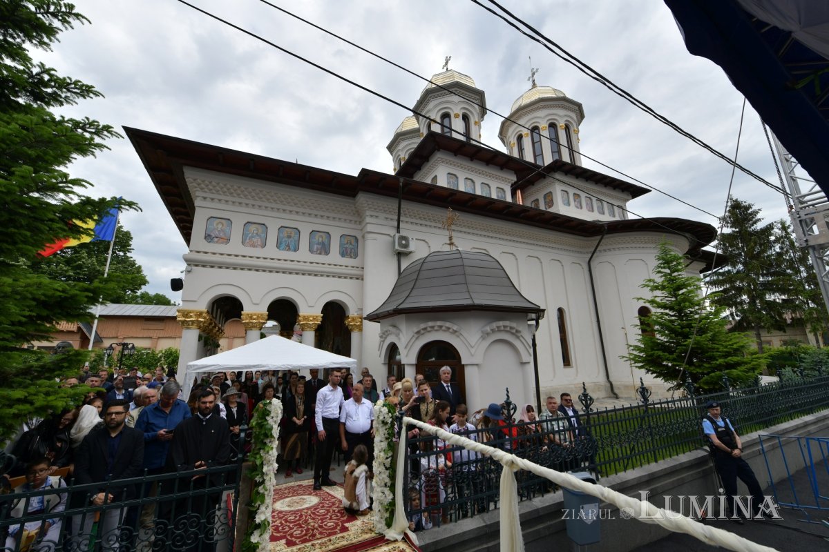 Biserica „Maica Precista” din Ploiești a fost resfințită 255944