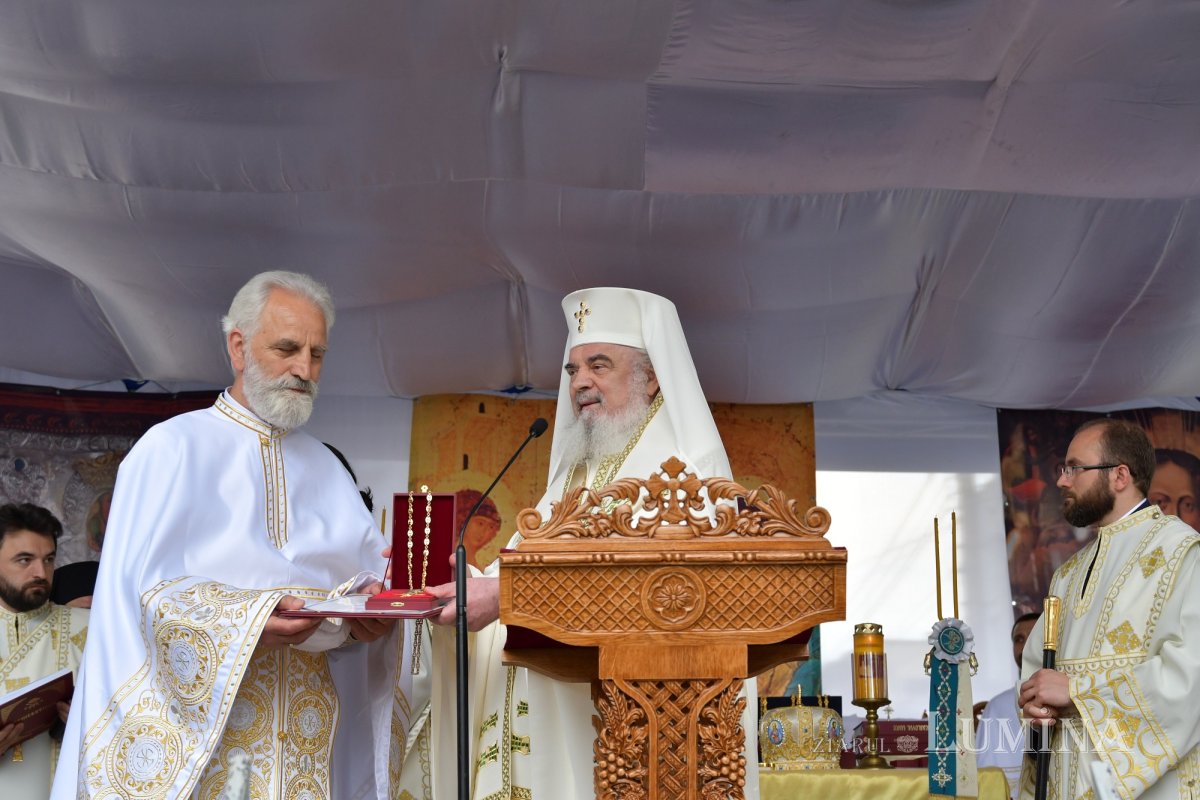 Biserica „Maica Precista” din Ploiești a fost resfințită 255945