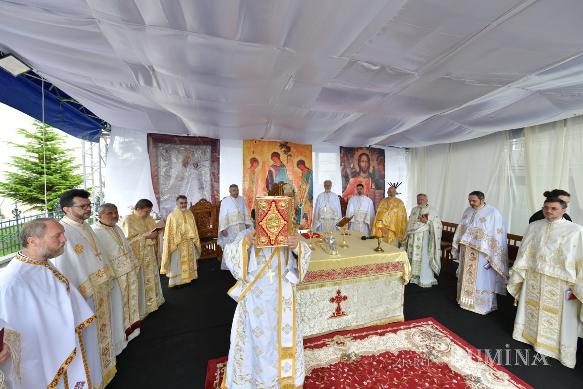 Biserica „Maica Precista” din Ploiești a fost resfințită 255948