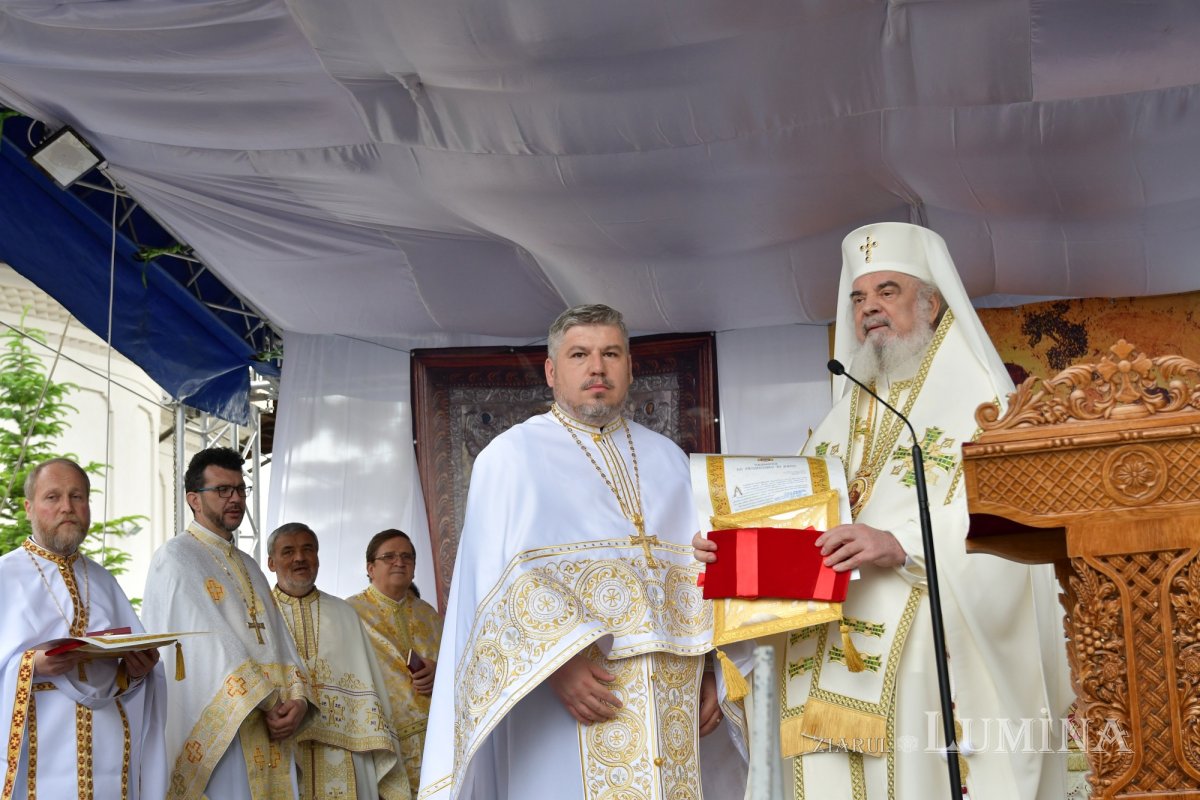 Biserica „Maica Precista” din Ploiești a fost resfințită 255950