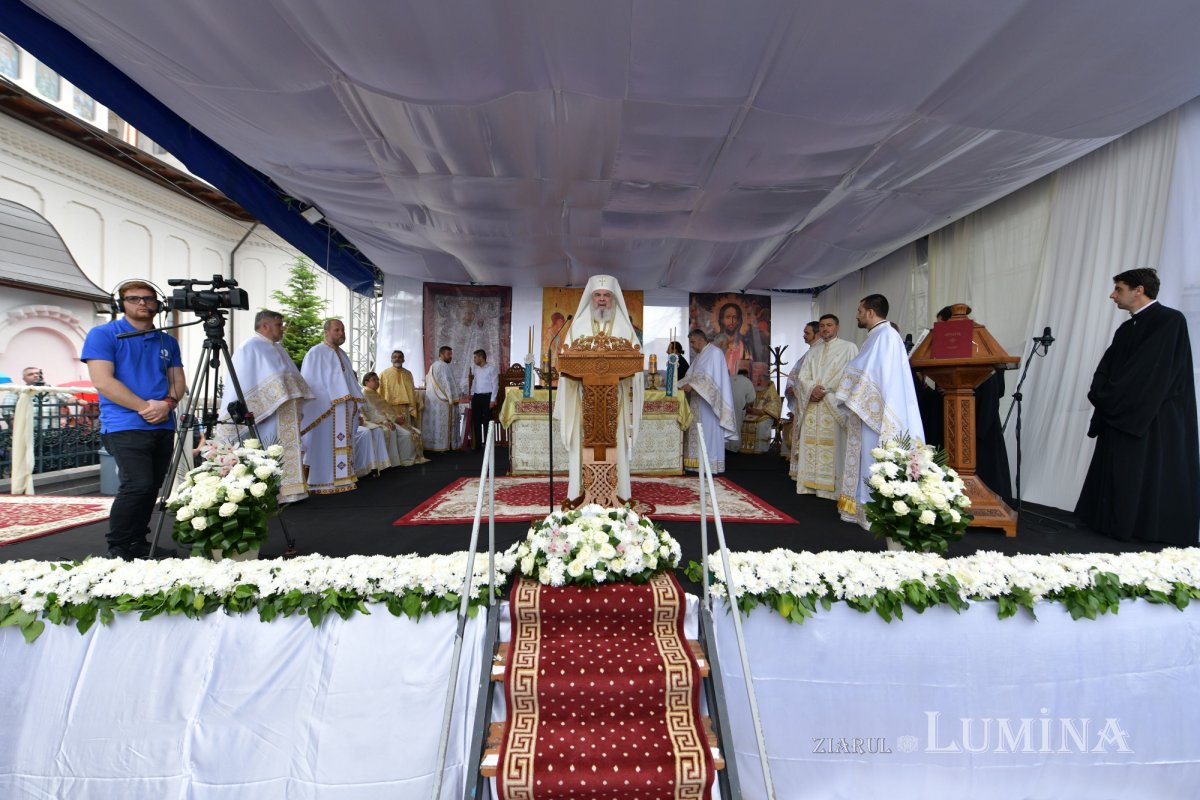 Biserica „Maica Precista” din Ploiești a fost resfințită 255959