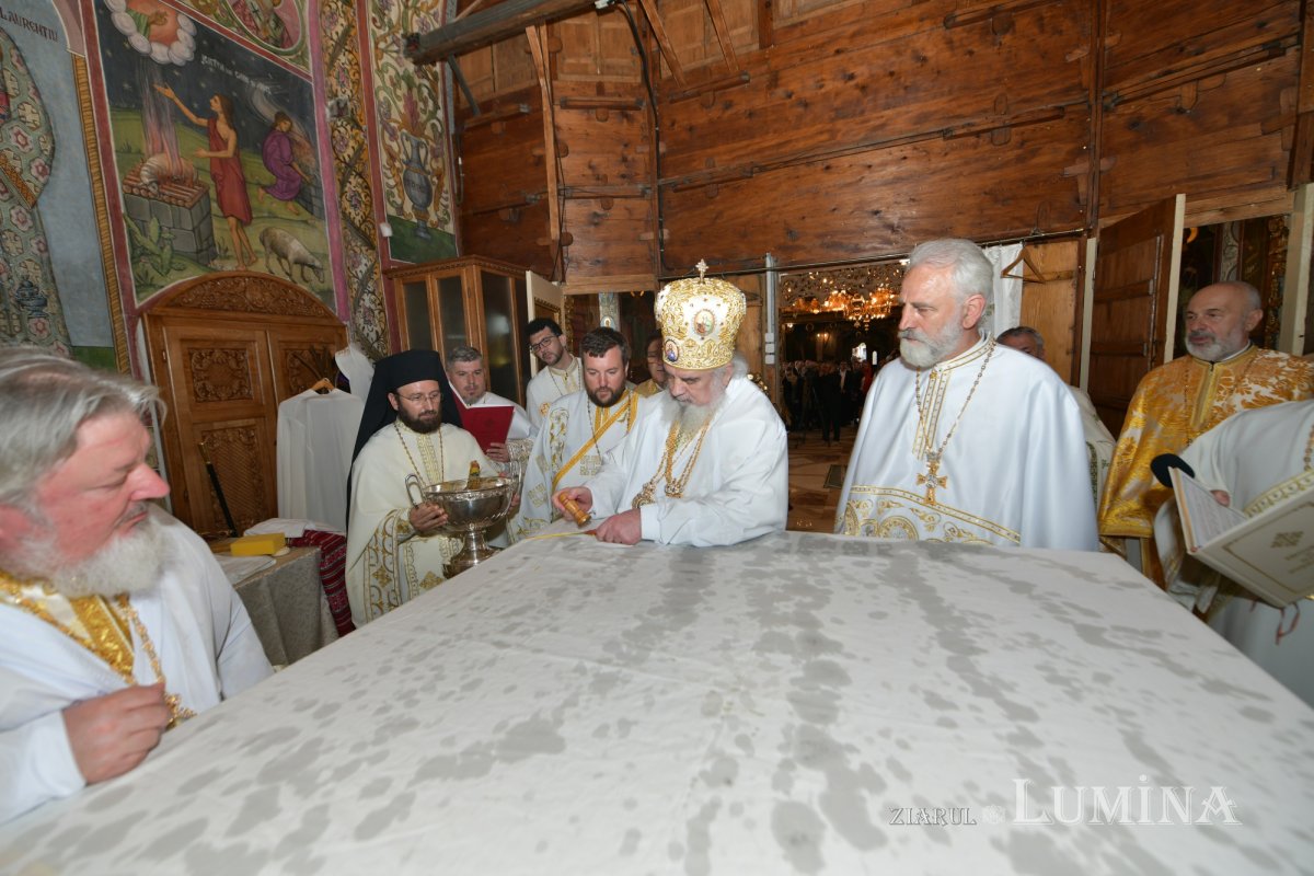 Biserica „Maica Precista” din Ploiești a fost resfințită 255982