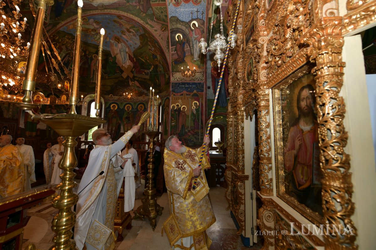 Biserica „Maica Precista” din Ploiești a fost resfințită 255987