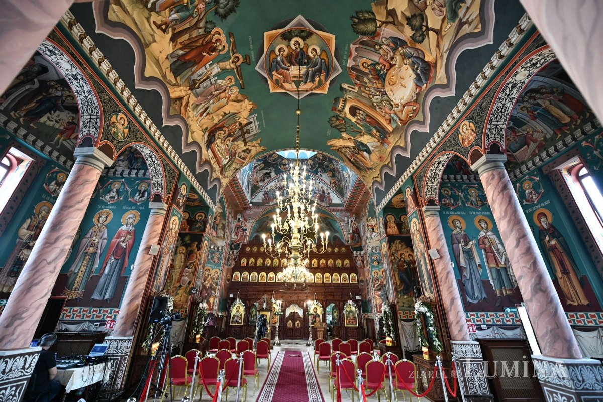 Veșmânt de har pentru o nouă biserică bucureșteană 256162