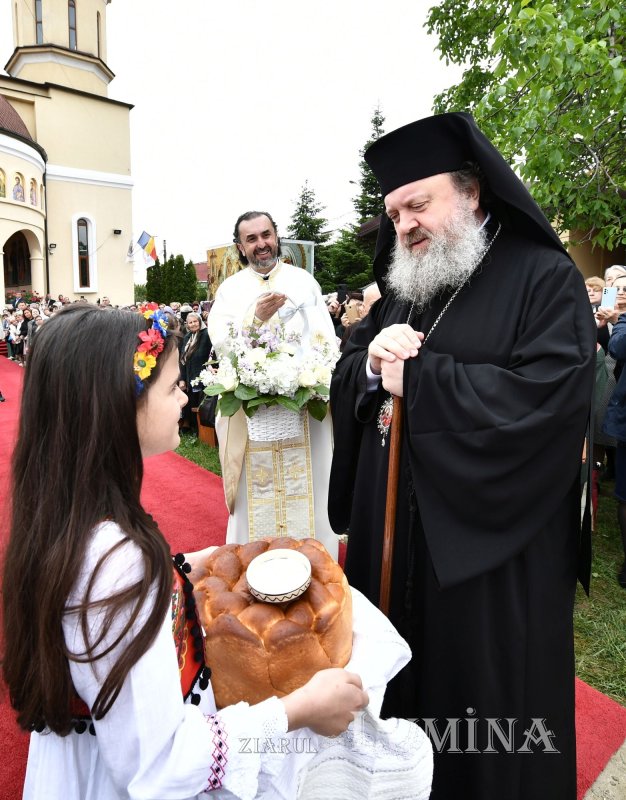 Veșmânt de har pentru o nouă biserică bucureșteană 256165