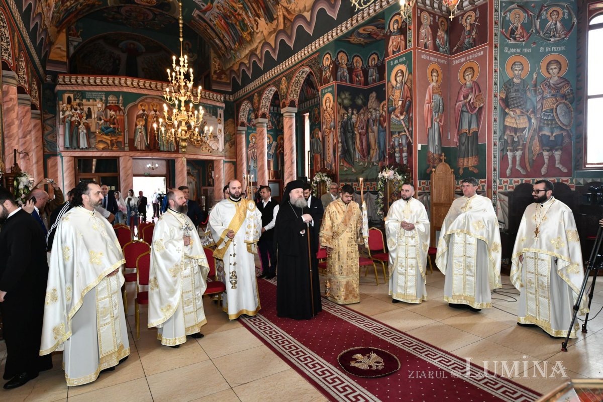 Veșmânt de har pentru o nouă biserică bucureșteană 256168