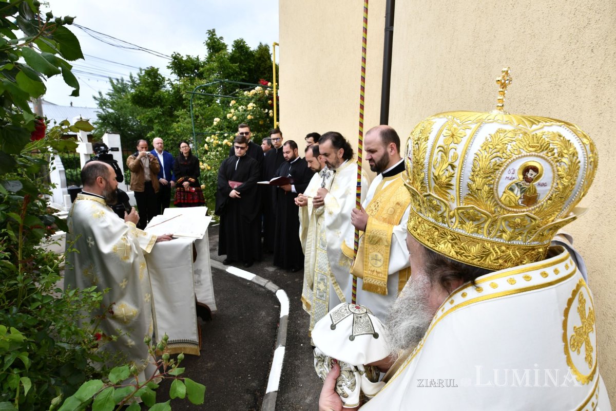 Veșmânt de har pentru o nouă biserică bucureșteană 256179