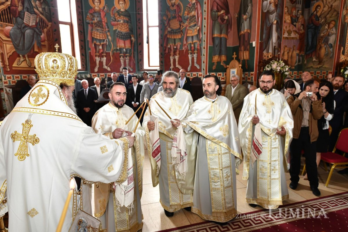 Veșmânt de har pentru o nouă biserică bucureșteană 256193