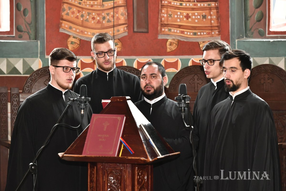 Veșmânt de har pentru o nouă biserică bucureșteană 256201