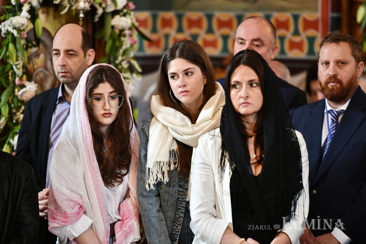 Veșmânt de har pentru o nouă biserică bucureșteană 256205