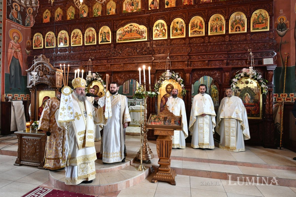 Veșmânt de har pentru o nouă biserică bucureșteană 256208