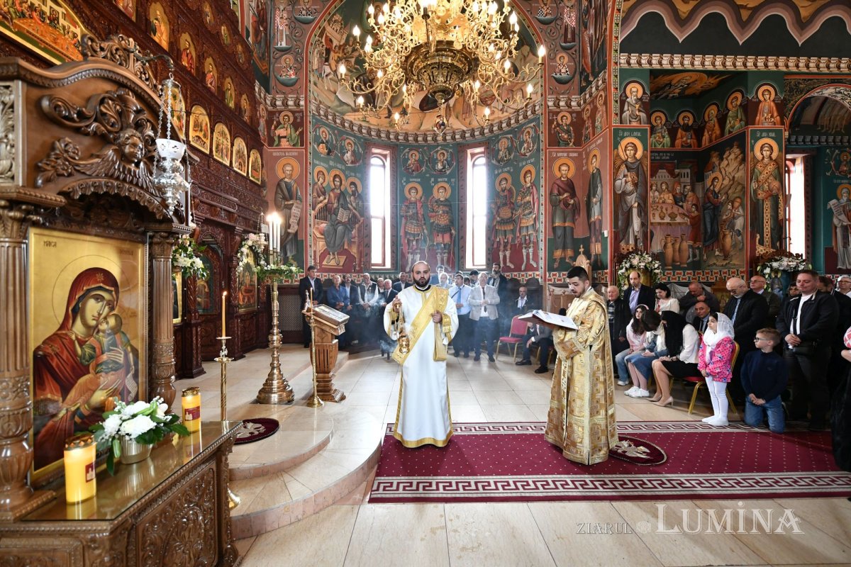 Veșmânt de har pentru o nouă biserică bucureșteană 256209