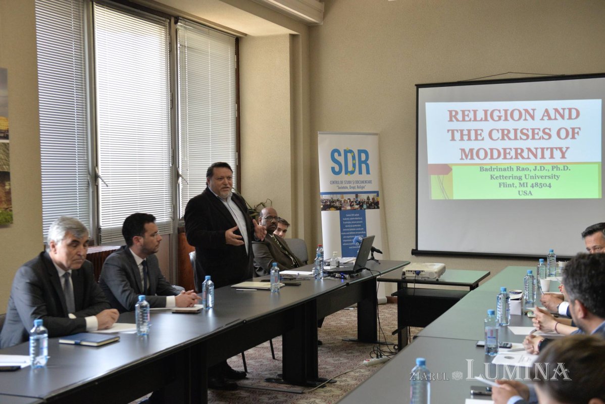 Simpozion despre crizele modernității și impactul lor asupra religiei  256282