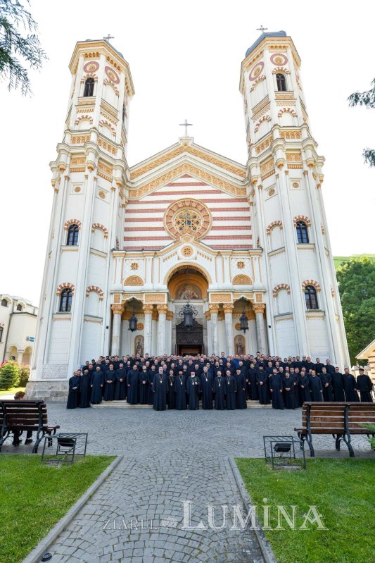 Clericii din Prahova s-au reunit la Palatul Patriarhiei 256536