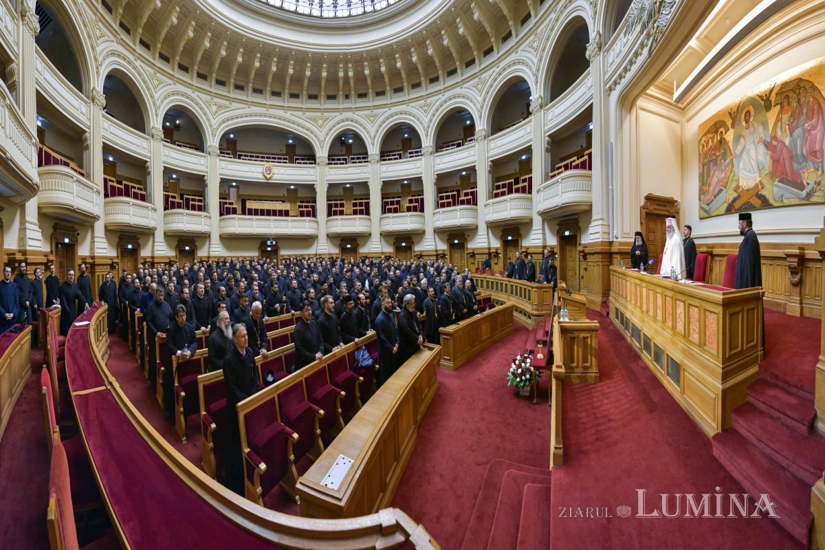 Clericii din Prahova s-au reunit la Palatul Patriarhiei 256537