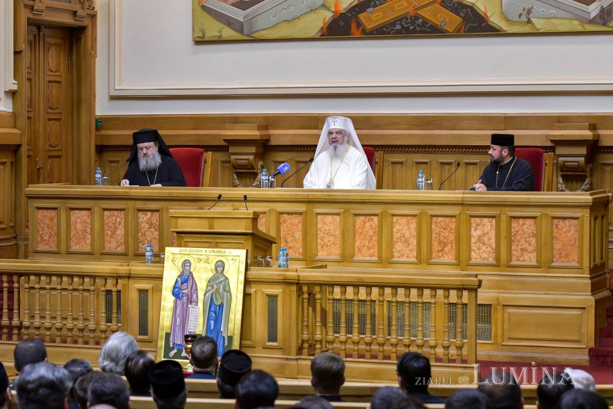 Clericii din Prahova s-au reunit la Palatul Patriarhiei 256538