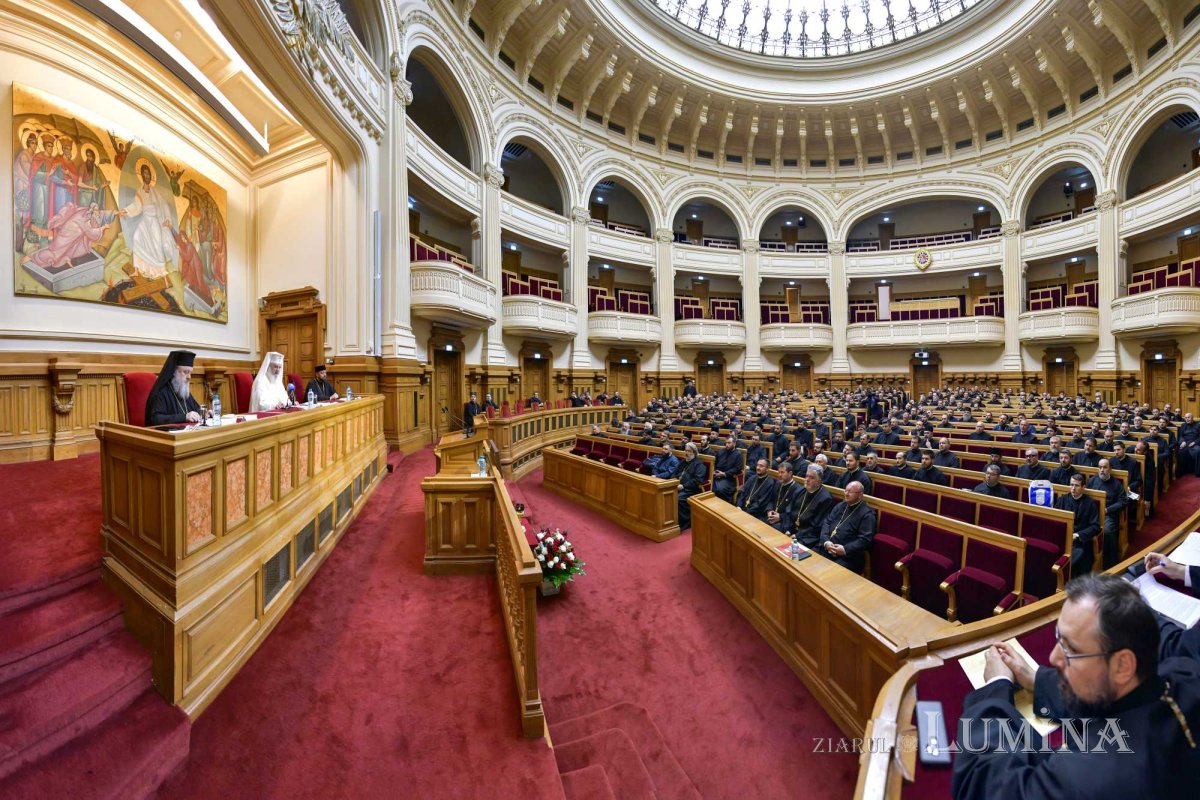 Clericii din Prahova s-au reunit la Palatul Patriarhiei 256547