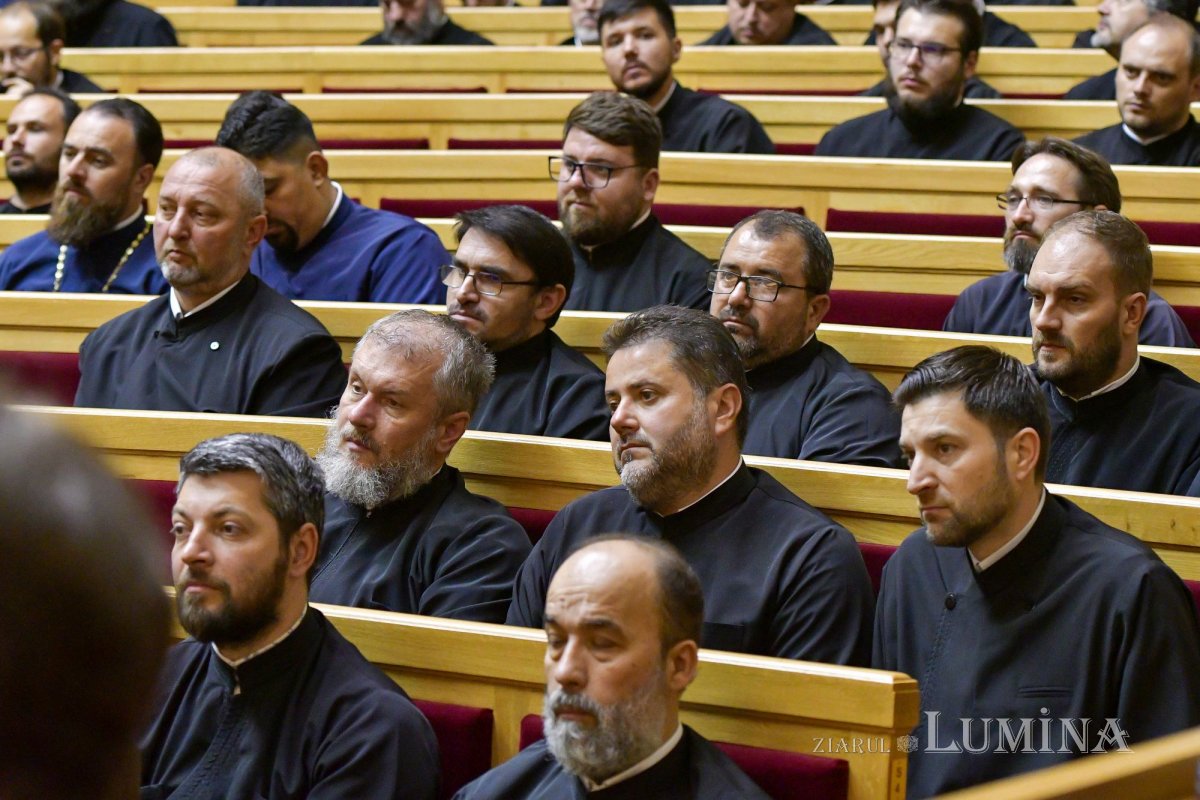 Clericii din Prahova s-au reunit la Palatul Patriarhiei 256550