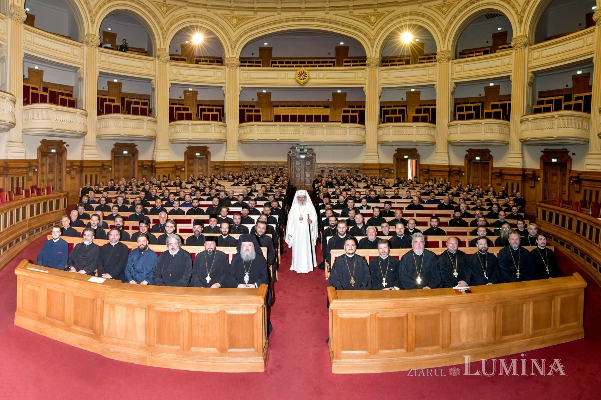 Clericii din Prahova s-au reunit la Palatul Patriarhiei 256559