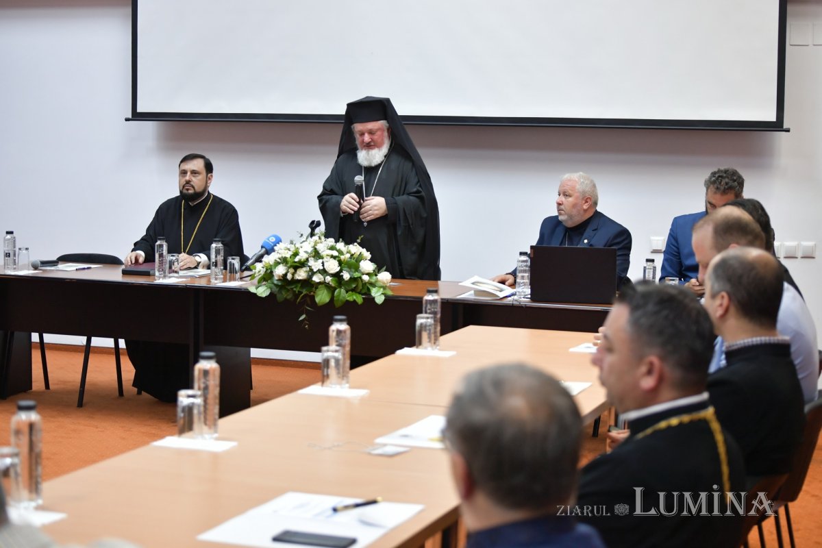 Consfătuire a directorilor seminariilor și liceelor teologice la București 256437