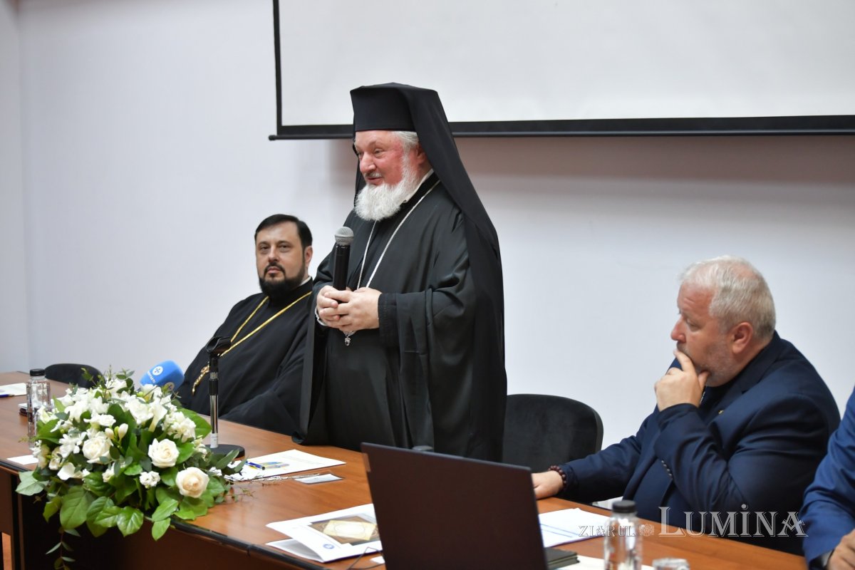 Consfătuire a directorilor seminariilor și liceelor teologice la București 256443