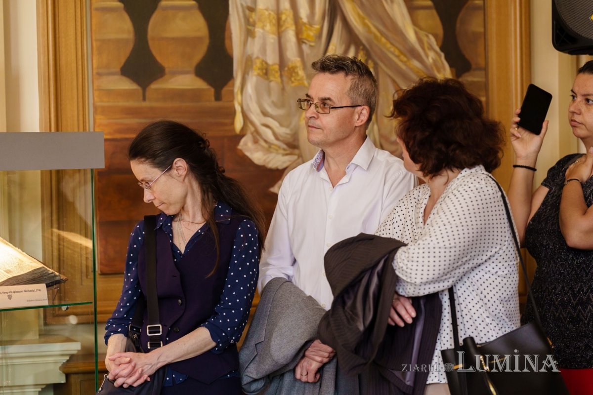 Expoziție de carte veche dedicată Sfântului Mitropolit Neofit Cretanul 256608