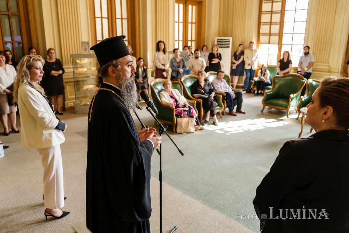 Expoziție de carte veche dedicată Sfântului Mitropolit Neofit Cretanul 256609