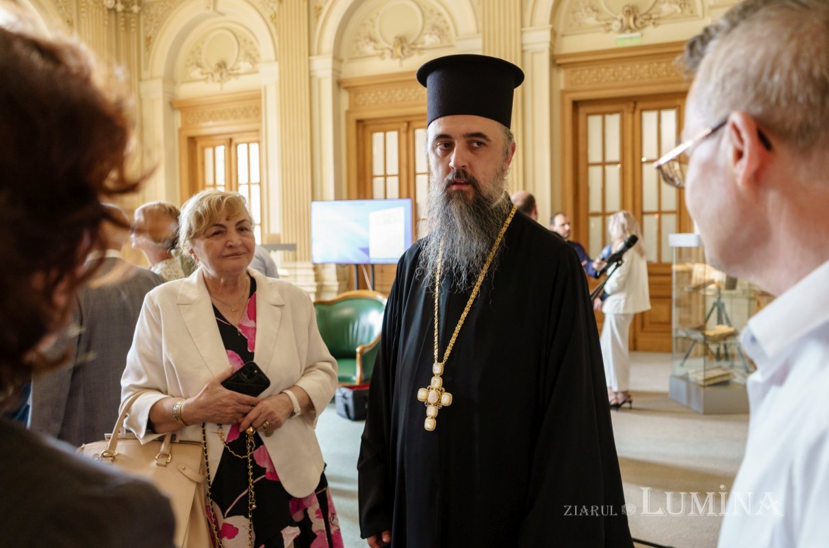 Expoziție de carte veche dedicată Sfântului Mitropolit Neofit Cretanul 256622