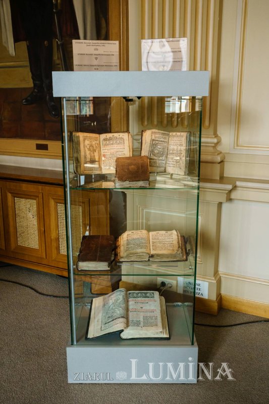 Expoziție de carte veche dedicată Sfântului Mitropolit Neofit Cretanul 256638