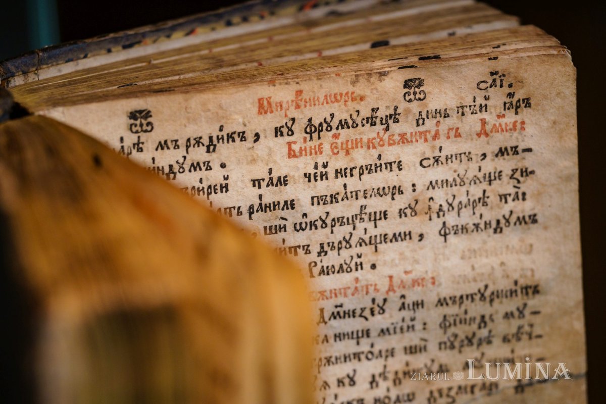 Expoziție de carte veche dedicată Sfântului Mitropolit Neofit Cretanul 256642