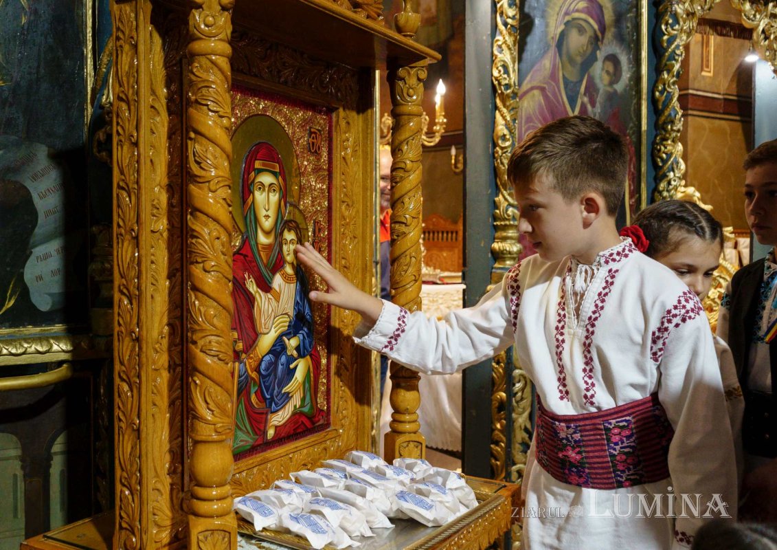 Ziua Copilului serbată prin cântec la o parohie bucureșteană 256706