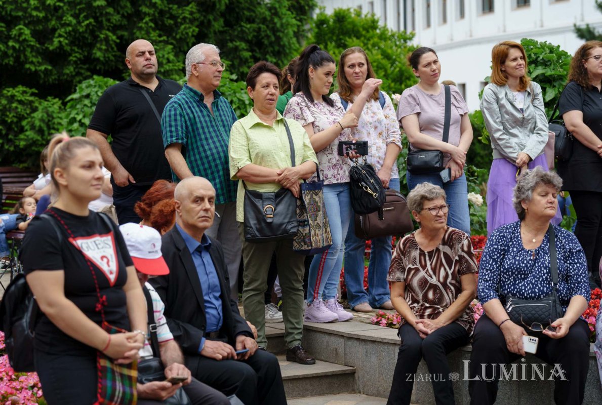 Ziua Copilului serbată prin cântec la o parohie bucureșteană 256717