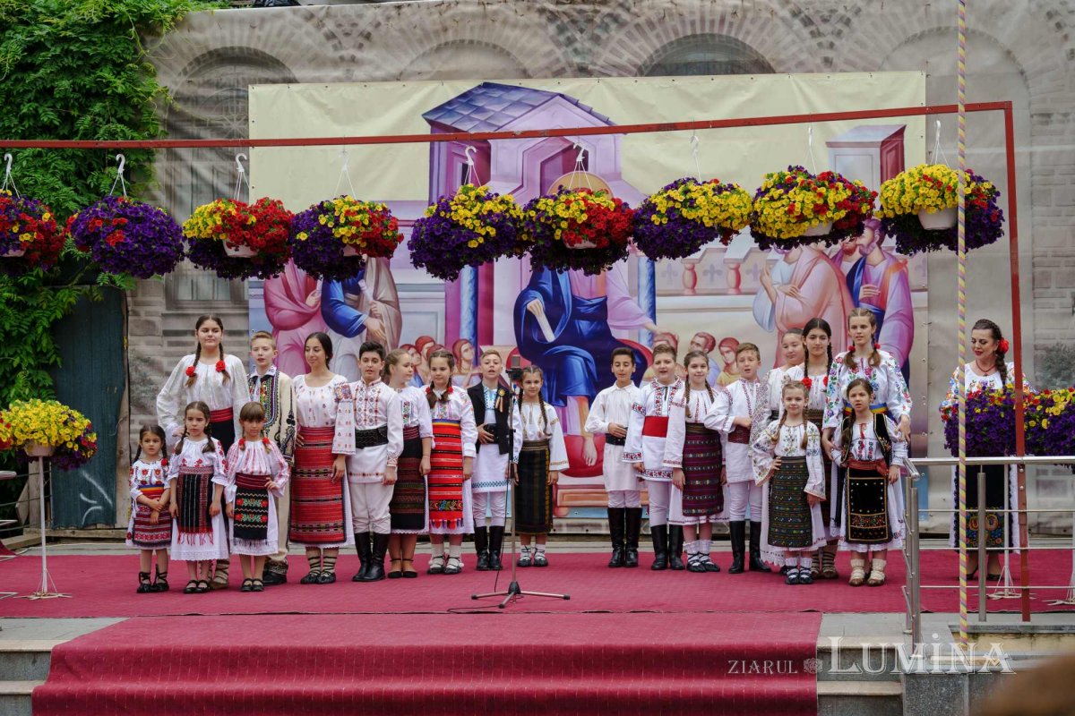 Ziua Copilului serbată prin cântec la o parohie bucureșteană 256722