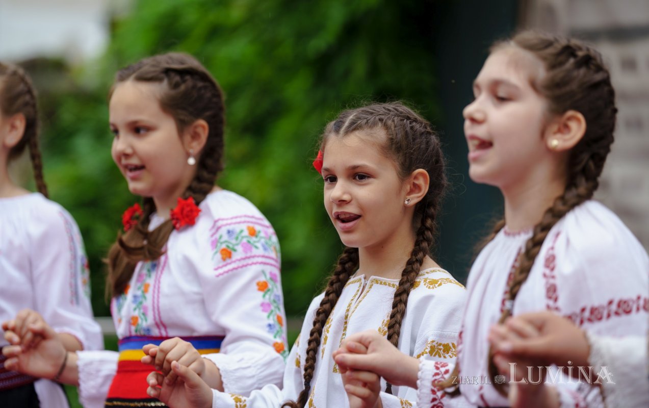 Ziua Copilului serbată prin cântec la o parohie bucureșteană 256724