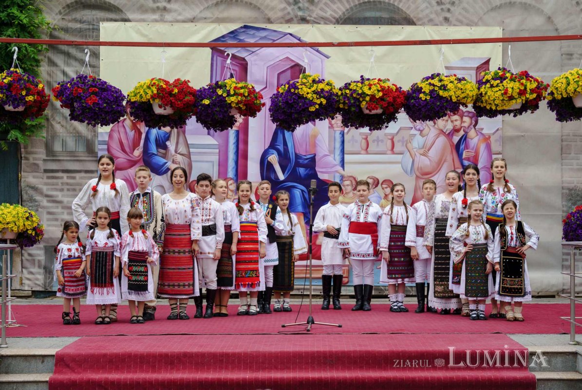 Ziua Copilului serbată prin cântec la o parohie bucureșteană 256726