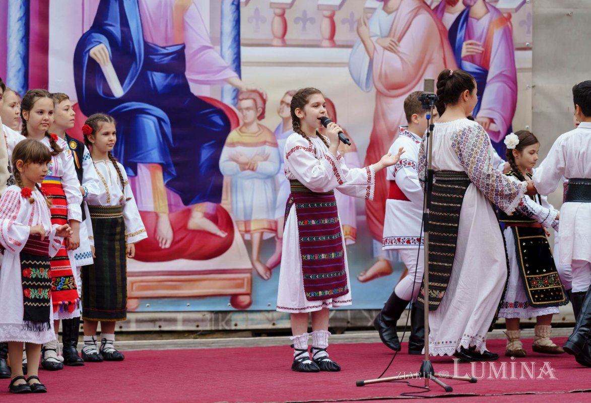 Ziua Copilului serbată prin cântec la o parohie bucureșteană 256733