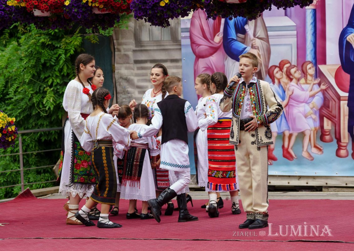 Ziua Copilului serbată prin cântec la o parohie bucureșteană 256744