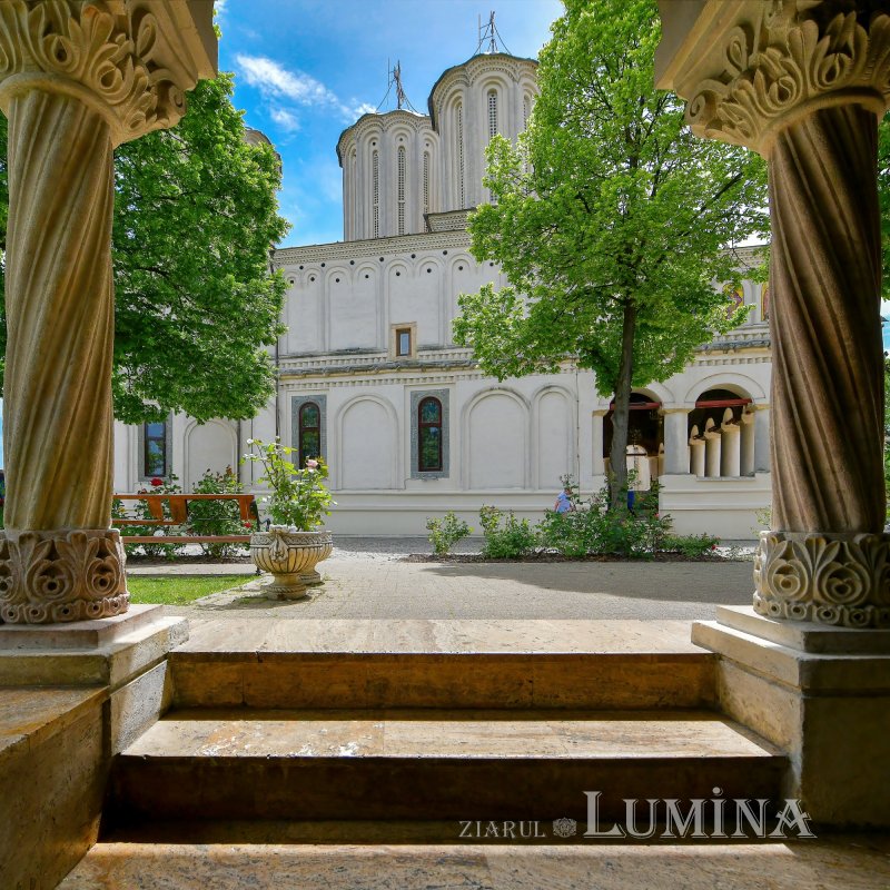 „Ziua constituirii Bisericii lui Hristos ca adunare a popoarelor în iubirea Preasfintei Treimi” 256892