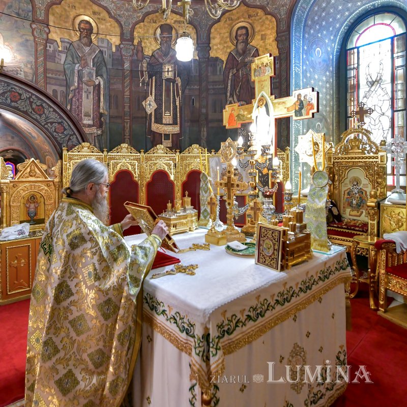 „Ziua constituirii Bisericii lui Hristos ca adunare a popoarelor în iubirea Preasfintei Treimi” 256896