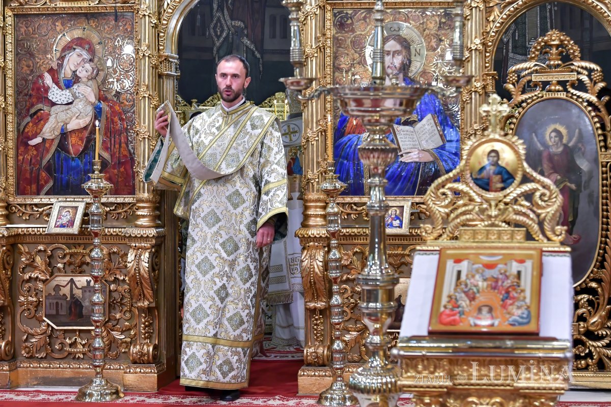 „Ziua constituirii Bisericii lui Hristos ca adunare a popoarelor în iubirea Preasfintei Treimi” 256911