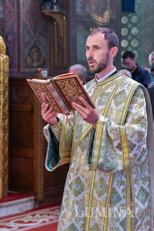 „Ziua constituirii Bisericii lui Hristos ca adunare a popoarelor în iubirea Preasfintei Treimi” 256919