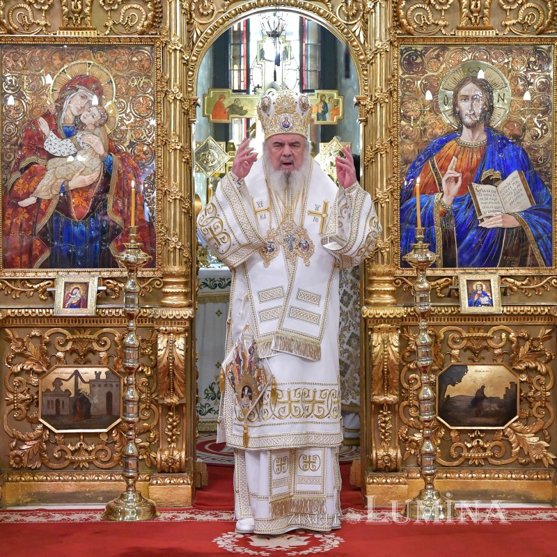 „Ziua constituirii Bisericii lui Hristos ca adunare a popoarelor în iubirea Preasfintei Treimi” 256924