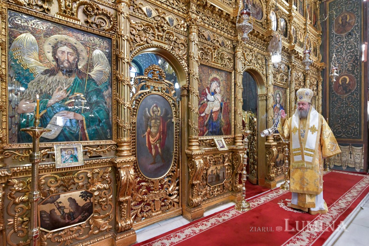 „Ziua constituirii Bisericii lui Hristos ca adunare a popoarelor în iubirea Preasfintei Treimi” 256929