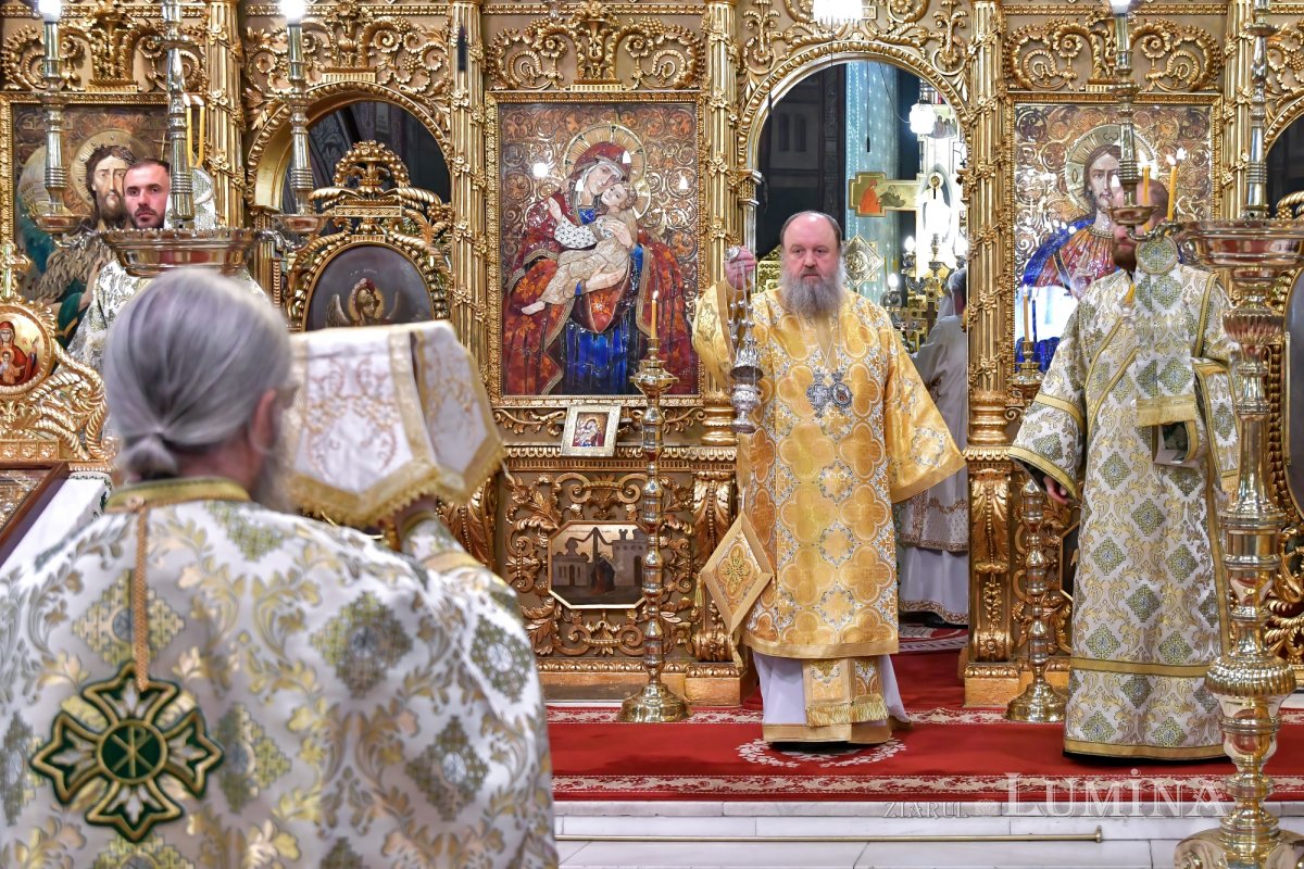 „Ziua constituirii Bisericii lui Hristos ca adunare a popoarelor în iubirea Preasfintei Treimi” 256933