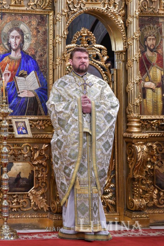 „Ziua constituirii Bisericii lui Hristos ca adunare a popoarelor în iubirea Preasfintei Treimi” 256935