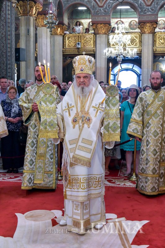 „Ziua constituirii Bisericii lui Hristos ca adunare a popoarelor în iubirea Preasfintei Treimi” 256952